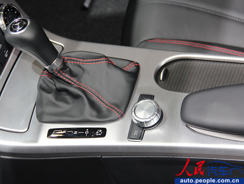 广州车展 奔驰SLK600图片