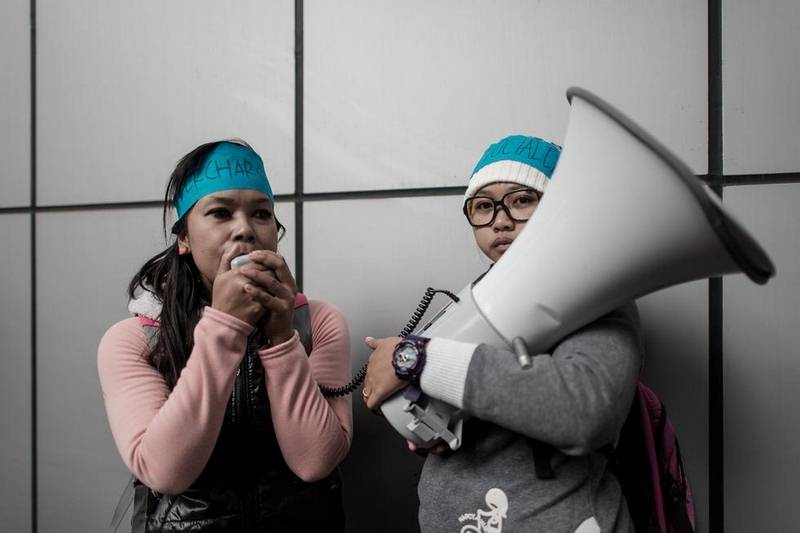 印尼女佣屡遭香港雇主虐待 千人上街游行抗议