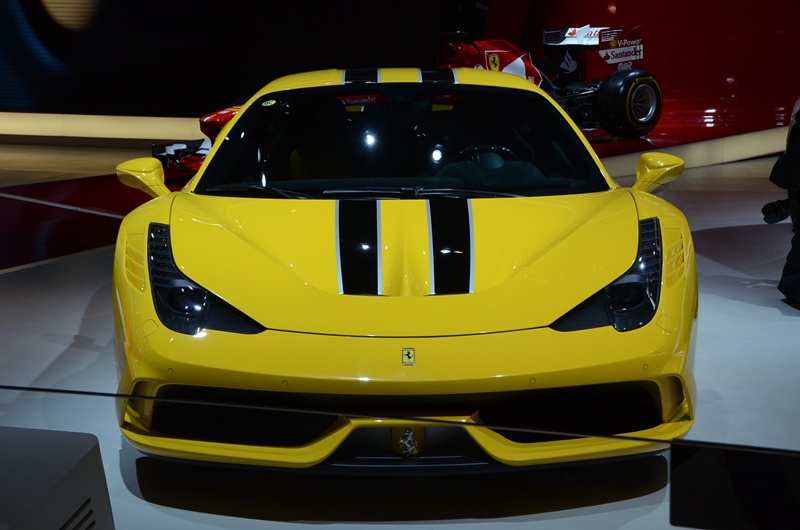 2014չֱ 458