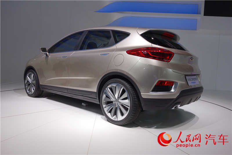 ۺCROSS PHEV 2014չֱ11