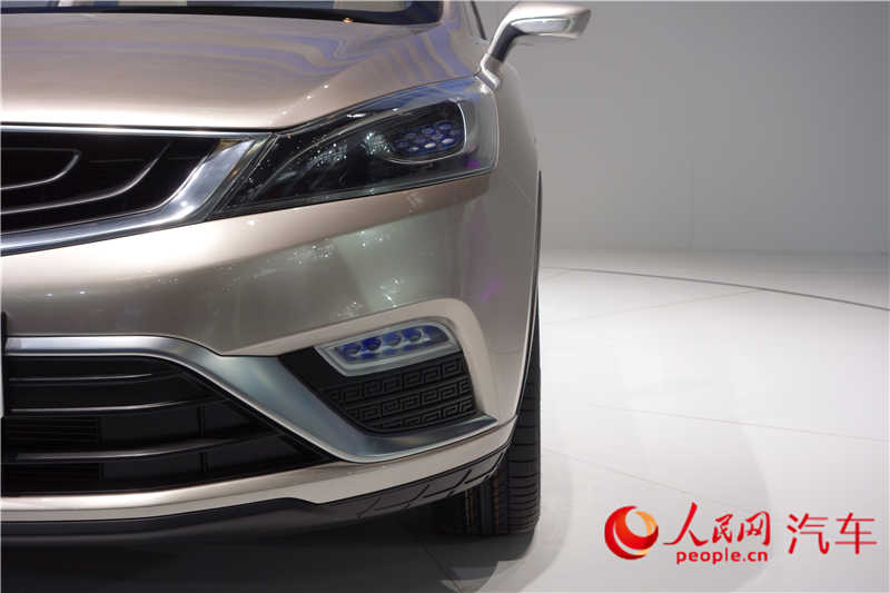ۺCROSS PHEV 2014չֱ7