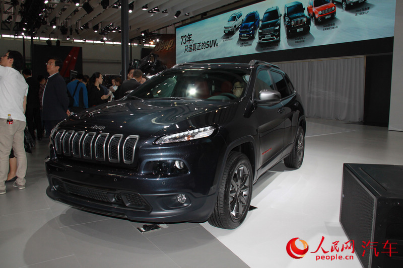 JEEP���ɹ�ʥ���� 2014������չ������ֱ����2��