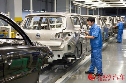 走进上海大众安亭生产基地汽车三厂 体验德式