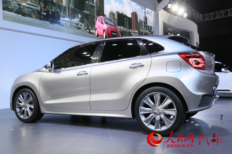 ������ֱ��2015�Ϻ���չ������ľik.2��2��