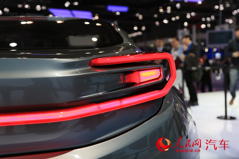 ������ֱ��2015�Ϻ���չ��������raeton��7��