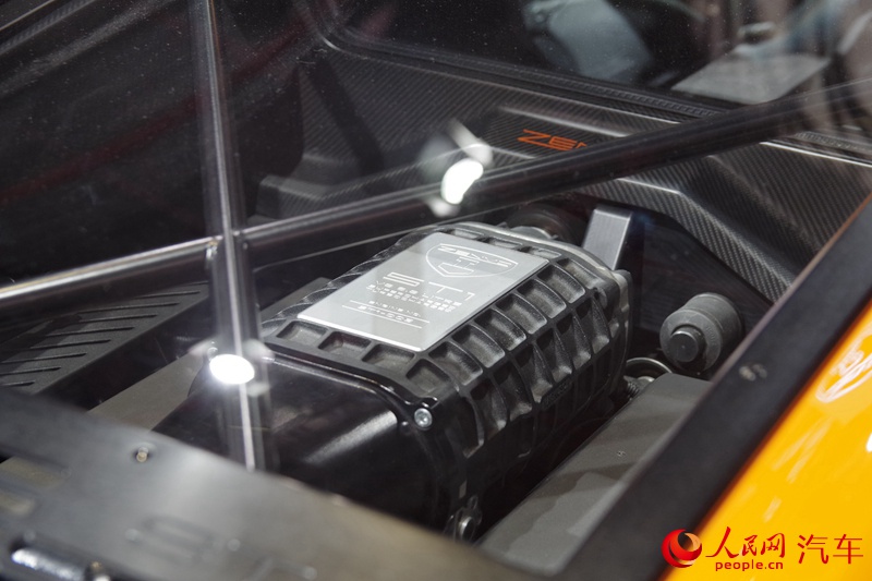 ������ֱ��2015�Ϻ���չ����ZENVO ST1��18��