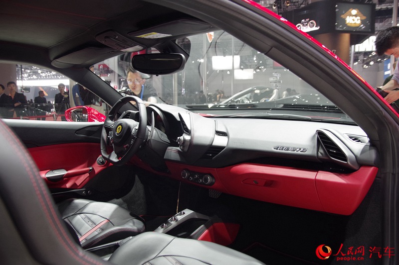 ֱ2015Ϻչ488 GTB7