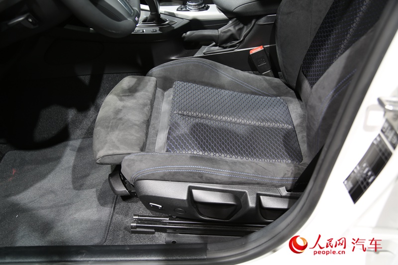 ֱ2015ϺչBMW 125i11