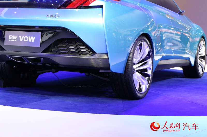 ������ֱ��2015�Ϻ���չ��������vow��5��
