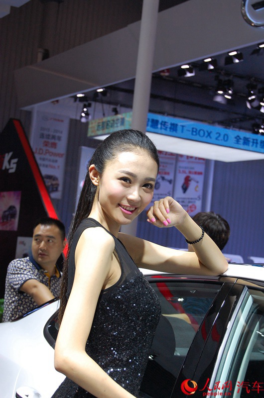 ������ֱ��2015�ɶ���չ�������³�ֱ�����ʳ�ģ��8��