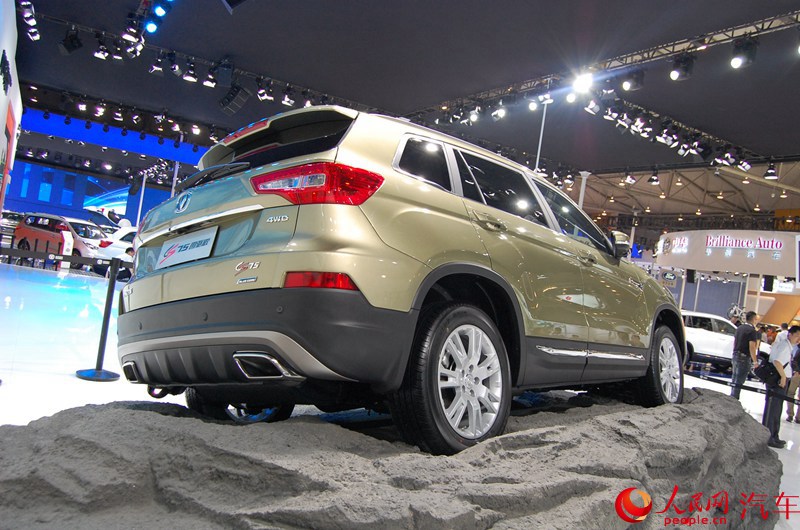 ������ֱ��2015�ɶ���չ��������CS75�����桾8��