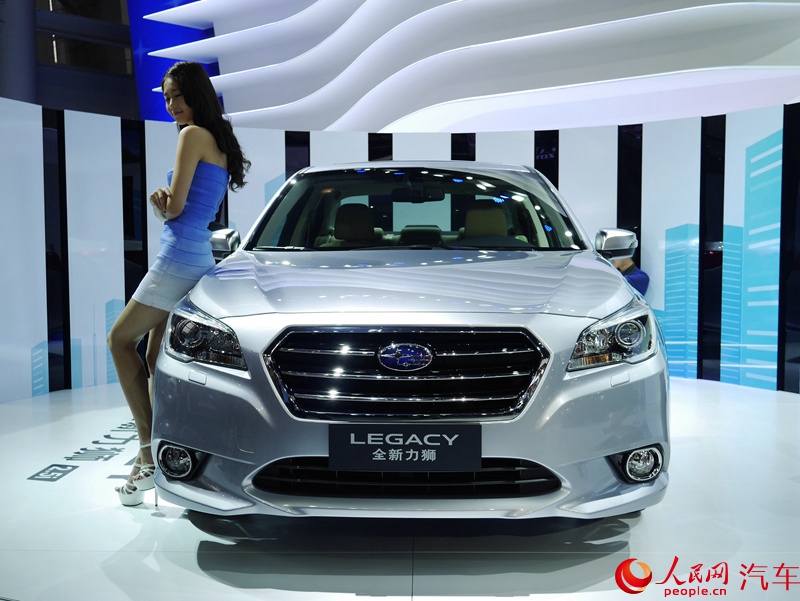 ������ֱ��2015�ɶ���չ����˹��³ȫ����ʨ��4��