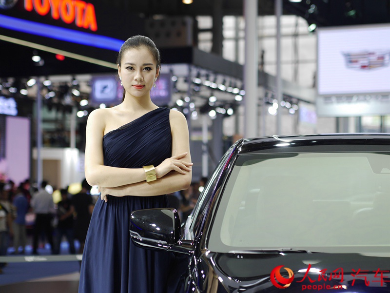 ������ֱ��2015�ɶ���չ��������ɫ¶���С�����ģ��7��