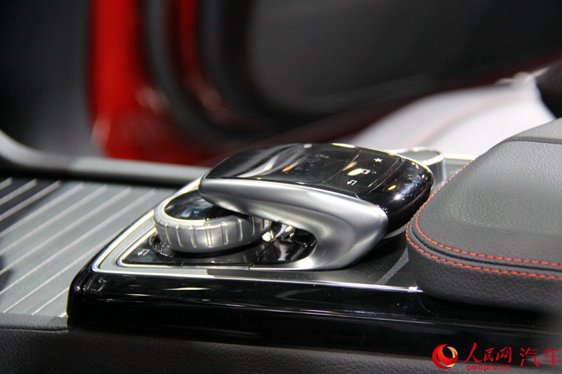 ֱ2015ɶչGLE COUPE9