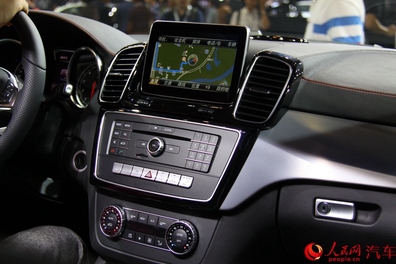 ֱ2015ɶչGLE COUPE7