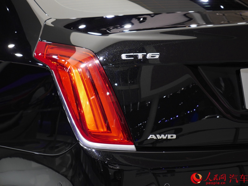 ������ֱ��2015�ɶ���չ������������CT6 40T��10��