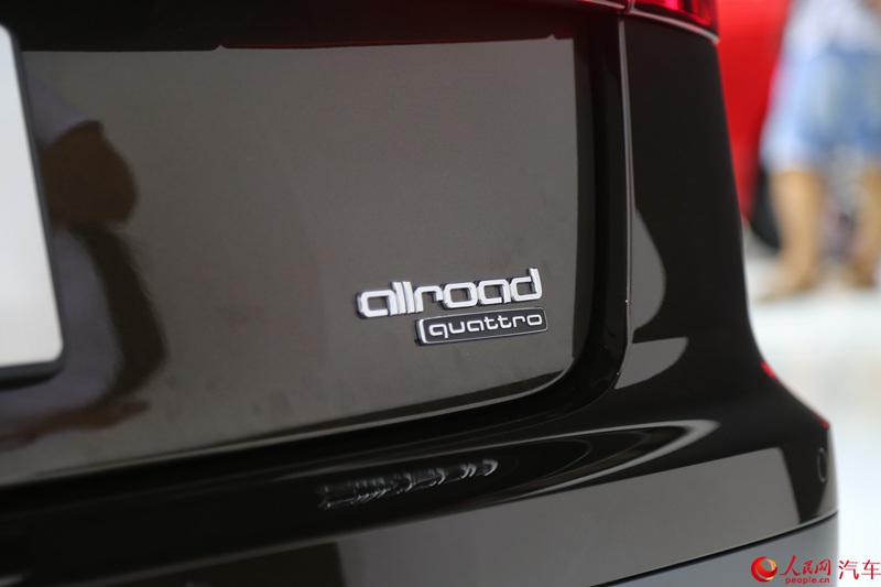 ֱ2015ɶչµA6 allroad quattro6