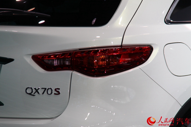 ֱ2015ɶչӢQX70Ӱ桾2