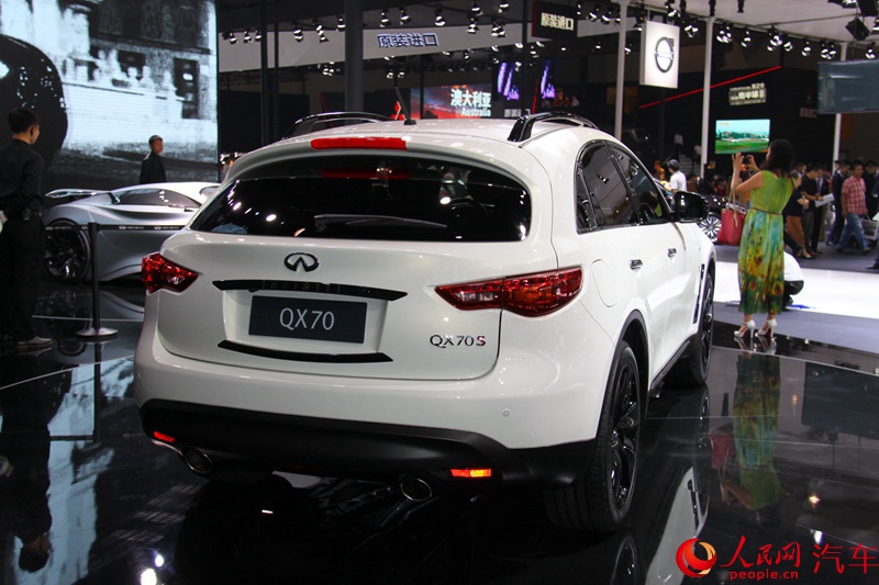 ֱ2015ɶչӢQX70Ӱ桾5