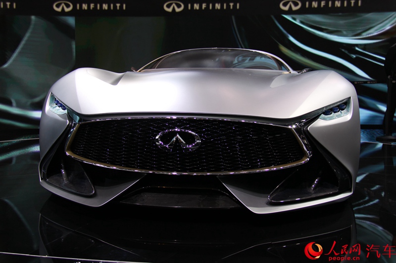 ������ֱ��2015�ɶ���չ����Ӣ�����Vision Gran Turismo��6��