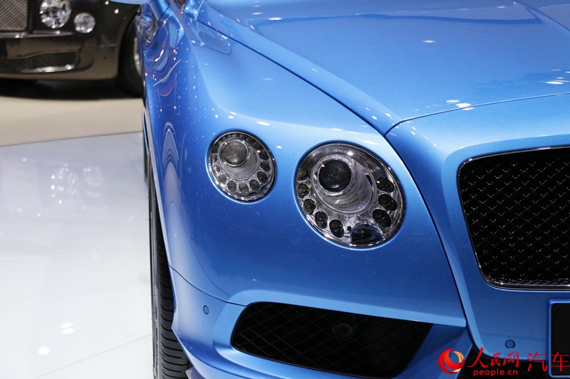 ֱ2015ɶչŷ½GT V8׶桾17