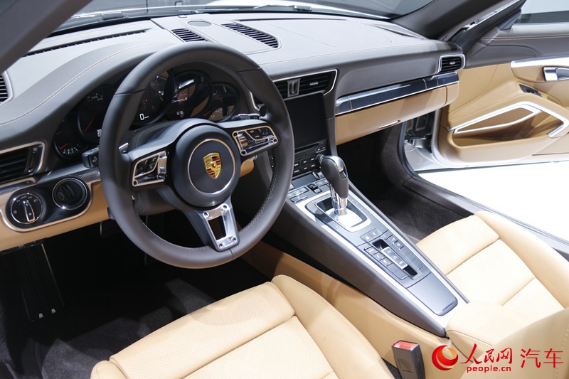 ֱ2015ݳչ ʱ¿911 Carrera12