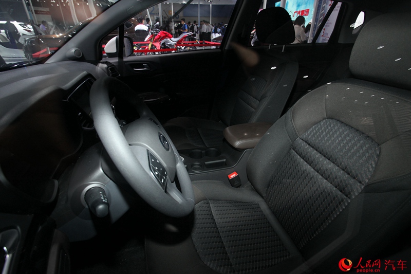������ֱ��2015���ݳ�չ GS4 EV��15��