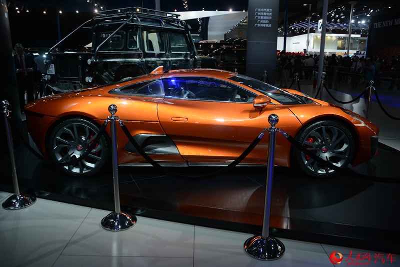 ������ֱ��2015���ݳ�չ �ݱ�C-X75��4��