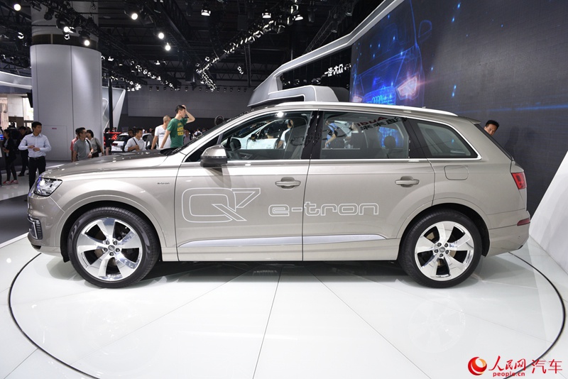 ������ֱ��2015���ݳ�չ �µ�ȫ��Q7��3��