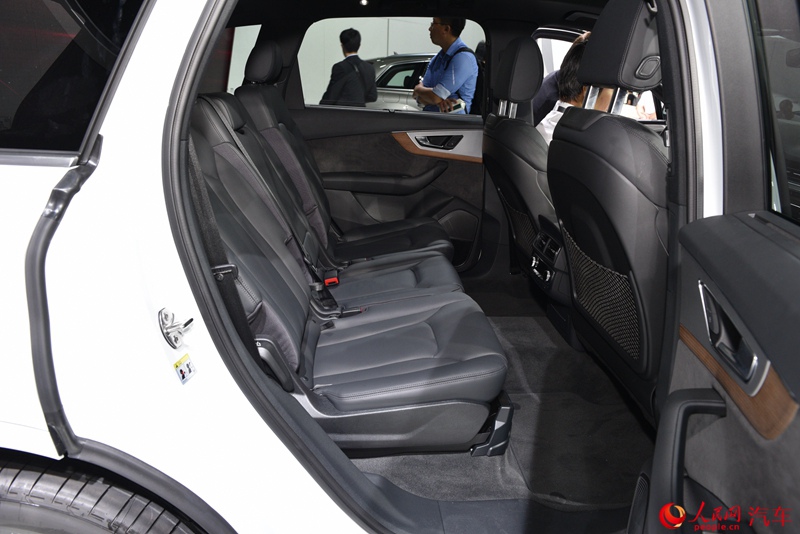 ������ֱ��2015���ݳ�չ �µ�ȫ��Q7��9��