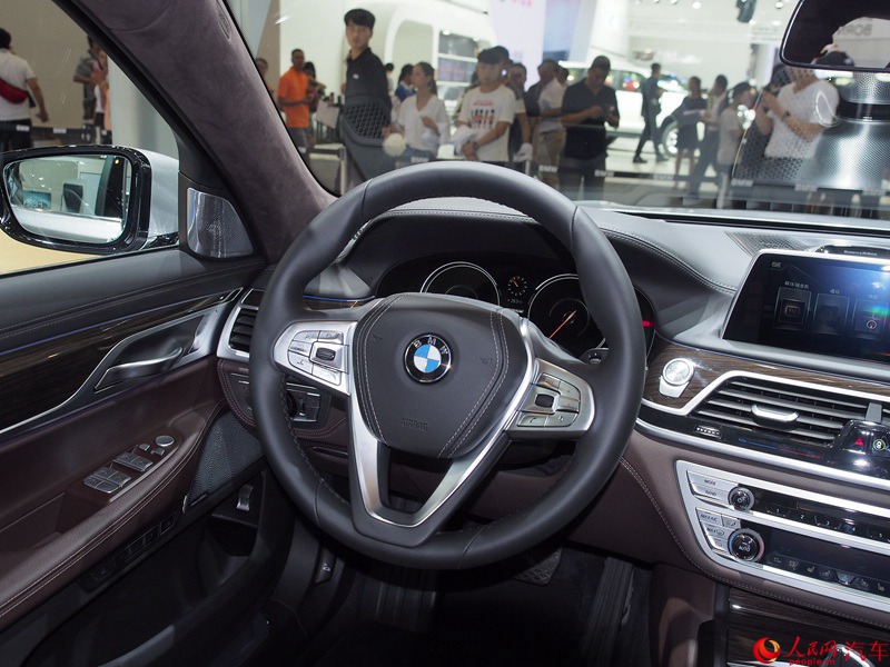 ������ֱ��2016�ɶ���չ ����7ϵ���ʽ��϶����桾13��