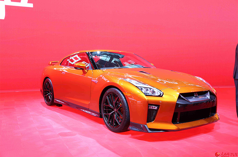 ������2016���ݳ�չ�ֳ�ֱ�������ղ�GT-R