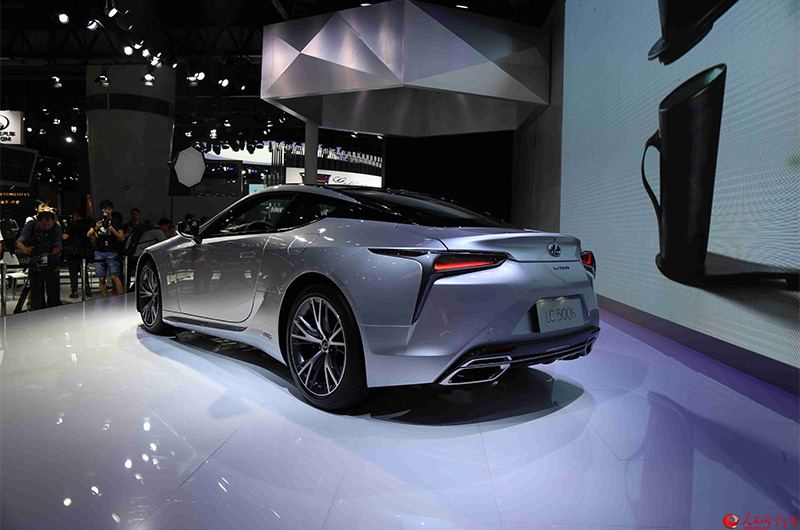 ������2016���ݳ�չ�ֳ�ֱ�������׿���˹LC500h��4��