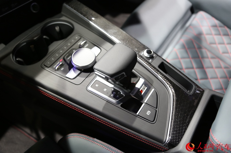 ������ֱ��2017�Ϻ���չ�����µ�S5�������ʽ�׷����ࡾ12��