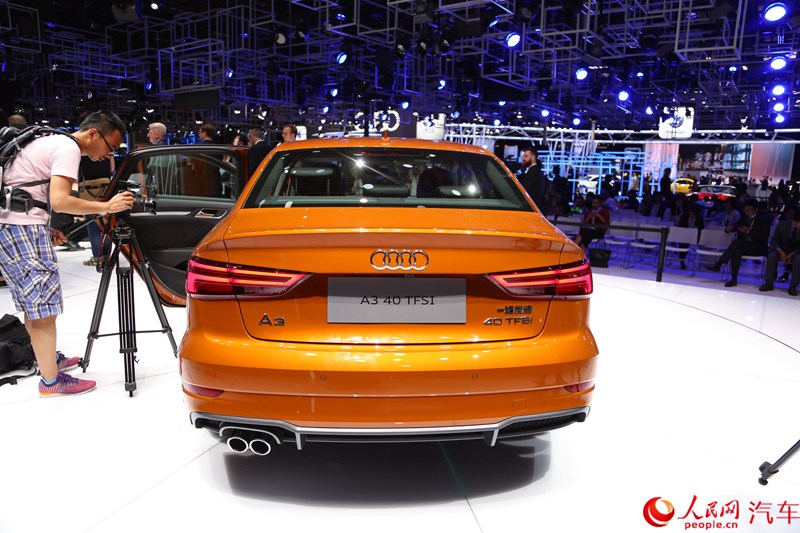 ������ֱ��2017�Ϻ���չ����һ���µ��¿�A3���ࡾ9��