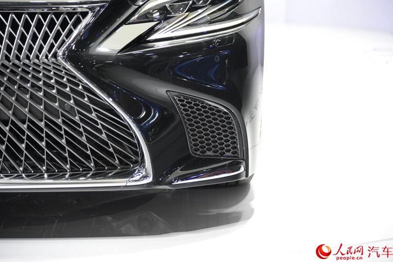 ֱ2017Ϻչȫ׿˹LS500h׷4