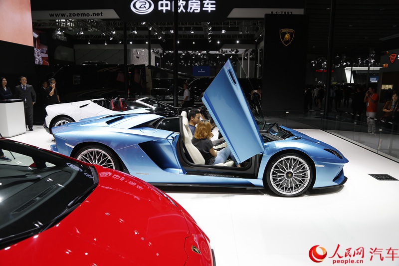 ֱ2017ݳչAventador SС2
