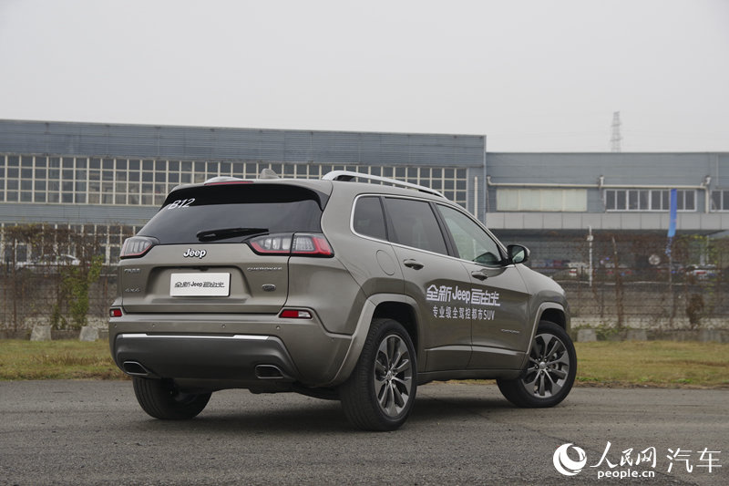 ͼԼJeepɹ 2.0T TrailhawkԽҰ6