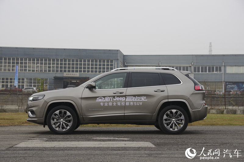 ͼԼJeepɹ 2.0T TrailhawkԽҰ4