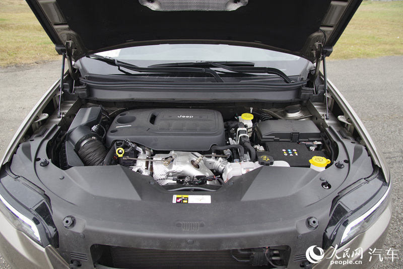 ͼԼJeepɹ 2.0T TrailhawkԽҰ7