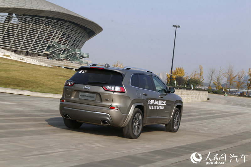 ͼԼJeepɹ 2.0T TrailhawkԽҰ14