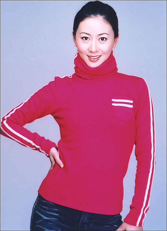 人体<em>艺术</em>第一人汤加丽 酷爱越野车 (3)--汽车--人