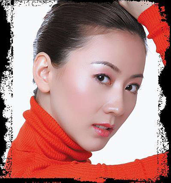 <em>人体</em>艺术第一人<em>汤加丽</em> 酷爱越野车 (3)--汽车--人